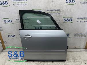 Begagnade Framdörr, 4-dörrars, höger Audi A2 (8Z0) 1.6 FSI 16V Pris € 90,00 Marginaltabell erbjuds av Schaap & Bron