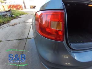 Begagnade Baklykta, vänster Volkswagen Jetta IV (162/16A) 1.2 TSI Pris € 50,00 Marginaltabell erbjuds av Schaap & Bron
