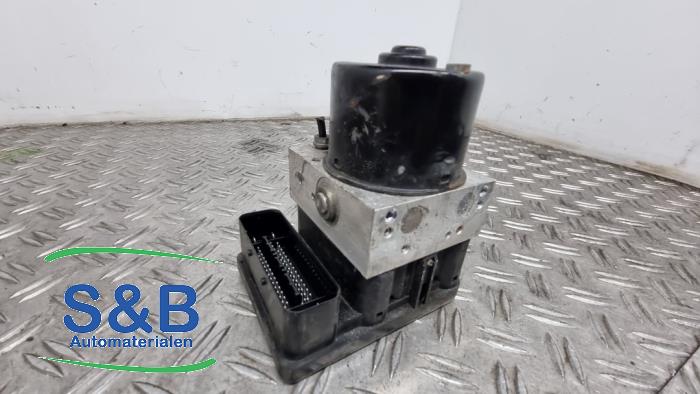 ABS-pump från en Volkswagen Golf V (1K1) 2.0 TFSI GTI 16V 2005