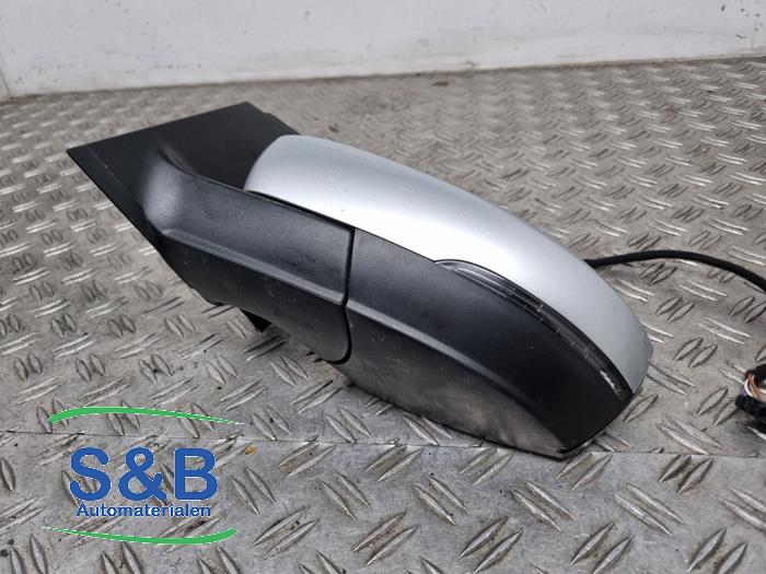 Wing mirror, left from a Volkswagen Polo V (6R) 1.4 TDI DPF BlueMotion technology 2015