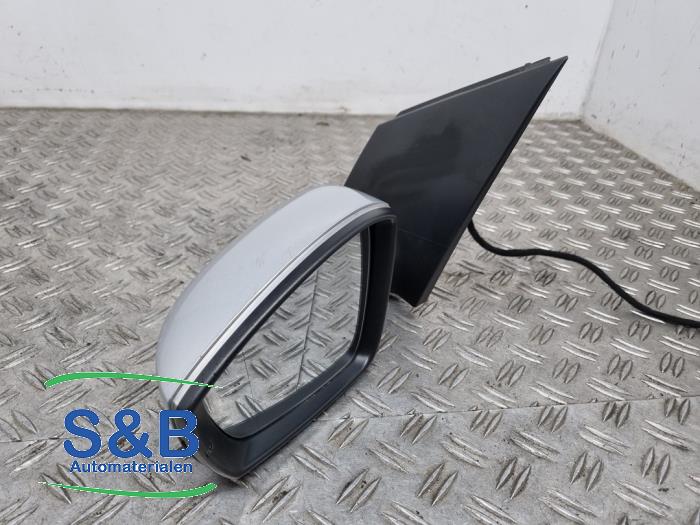 Wing mirror, left from a Volkswagen Polo V (6R) 1.4 TDI DPF BlueMotion technology 2015