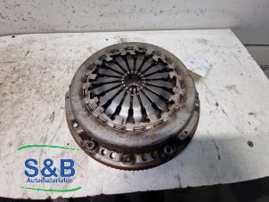 Begagnade Svänghjul Opel Corsa F (UB/UH/UP) 1.2 12V 75 Pris € 90,00 Marginaltabell erbjuds av Schaap & Bron