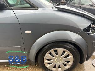 Begagnade Framskärm, höger Audi A2 (8Z0) 1.4 TDI Pris € 49,99 Marginaltabell erbjuds av Schaap & Bron