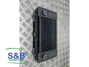 Begagnade Navigeringsdisplay Seat Ateca (5FPX) 1.5 TSI 16V Pris € 250,00 Marginaltabell erbjuds av Schaap & Bron