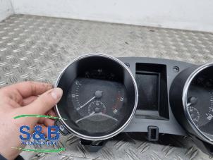 Begagnade Instrumentpanel Skoda Yeti (5LAC) 1.2 TSI 16V Pris € 149,99 Marginaltabell erbjuds av Schaap & Bron