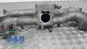 Gebruikte Inlaatspruitstuk Subaru Impreza II Plus (GG) 2.0 GX 4x4 Prijs € 70,00 Margeregeling aangeboden door Schaap & Bron