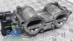 Gebruikte Inlaatspruitstuk Subaru Impreza II Plus (GG) 2.0 GX 4x4 Prijs € 60,00 Margeregeling aangeboden door Schaap & Bron