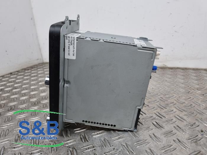 Radio från en Volkswagen Scirocco (137/13AD) 1.4 TSI 160 16V 2011