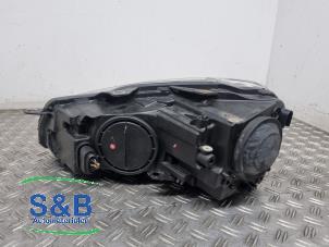 Gebruikte Koplamp rechts Volkswagen Golf VI Variant (AJ5/1KA) 1.4 TSI 122 16V Prijs € 175,00 Margeregeling aangeboden door Schaap & Bron