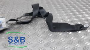 Gebruikte Veiligheidsgordel rechts-voor Tesla Model S 70D Prijs € 100,00 Margeregeling aangeboden door Schaap & Bron