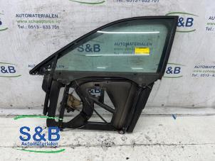 Begagnade Dörrlist, övre, 4-dörrars, vänster fram Audi A3 (8L1) 1.8 20V Turbo Pris € 50,00 Marginaltabell erbjuds av Schaap & Bron