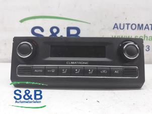 Używane Panel climatronic Skoda Fabia II Combi 1.2 TDI 12V Greenline Cena € 125,00 Procedura marży oferowane przez Schaap & Bron