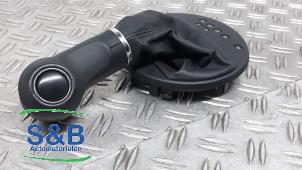 Używane Galka zmiany biegów Skoda Fabia II Combi 1.2 TSI Cena na żądanie oferowane przez Schaap & Bron