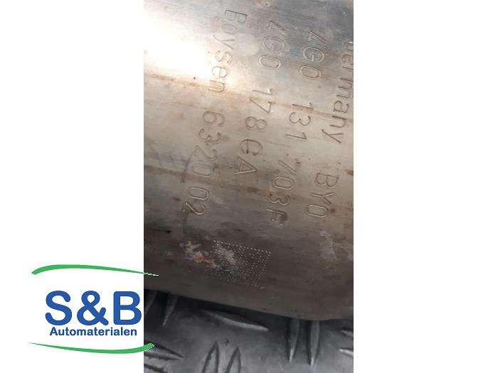 Främre avgasrör + katalysator från en Audi A7 Sportback (4GA/4GF) 2.8 V6 24V FSI 2011