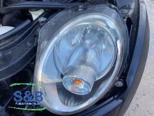 Begagnade Strålkastare, vänster Mini Mini (R56) 1.6 16V Cooper Pris € 75,00 Marginaltabell erbjuds av Schaap & Bron