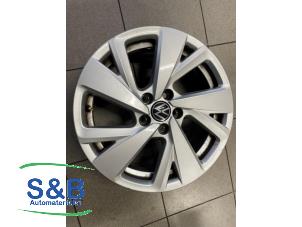 Używane Obrecz Volkswagen T-Roc I 1.0 TSI 12V BlueMotion Cena € 89,00 Procedura marży oferowane przez Schaap & Bron