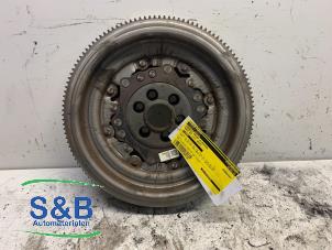 Begagnade Tvåmassesvänghjul Audi A3 (8V1/8VK) 2.0 TDI 16V Pris € 100,00 Marginaltabell erbjuds av Schaap & Bron