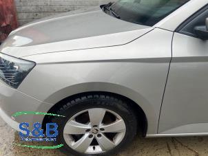 Gebruikte Scherm links-voor Skoda Fabia III Combi (NJ5) 1.2 TSI 16V Greentech Prijs € 199,00 Margeregeling aangeboden door Schaap & Bron