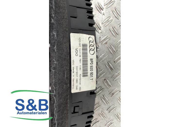 Instrumentpanel från en Audi A3 Sportback (8PA) 1.8 TFSI 16V 2009