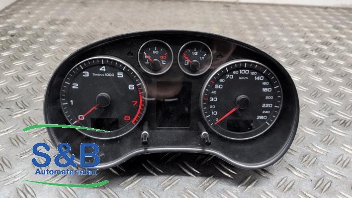 Instrumentpanel från en Audi A3 Sportback (8PA) 1.8 TFSI 16V 2009