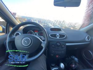 Gebruikte Airbag set + dashboard Renault Clio III (BR/CR) 1.4 16V Prijs € 199,00 Margeregeling aangeboden door Schaap & Bron