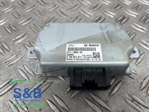 Używane Regulator napiecia Ford Kuga II (DM2) 1.5 EcoBoost 16V 150 Cena € 25,00 Procedura marży oferowane przez Schaap & Bron