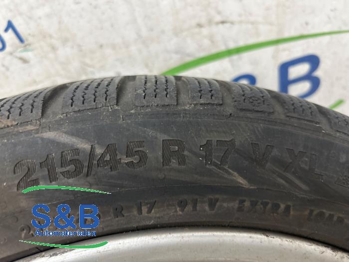 Zestaw obreczy i opon zimowych z Volkswagen Golf VI (5K1) 1.4 TSI 160 16V 2009