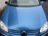 Capot d'un Volkswagen Golf V (1K1), 2003 / 2010 1.6 FSI 16V, Berline avec hayon arrière, Essence, 1.598cc, 85kW (116pk), FWD, BLF; EURO4, 2005-01 / 2008-07, 1K1 2005