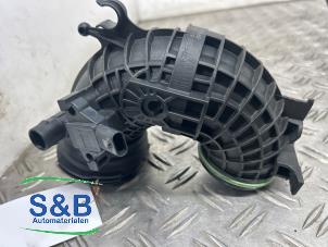 Begagnade Luftflödesmätare Volkswagen Golf VIII (CD1) 1.5 eTSI 16V Pris € 65,00 Marginaltabell erbjuds av Schaap & Bron