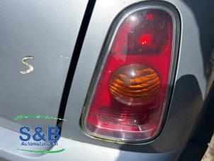 Begagnade Baklykta, höger BMW Mini One/Cooper (R50) 1.6 16V One Pris € 29,99 Marginaltabell erbjuds av Schaap & Bron