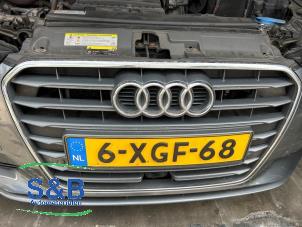 Begagnade Grill Audi A3 Limousine (8VS/8VM) 1.4 TFSI ACT 16V Pris € 299,00 Marginaltabell erbjuds av Schaap & Bron