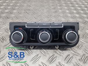 Begagnade Klimatpanel Volkswagen Caddy III (2KA,2KH,2CA,2CH) 1.6 TDI 16V Pris € 75,00 Marginaltabell erbjuds av Schaap & Bron