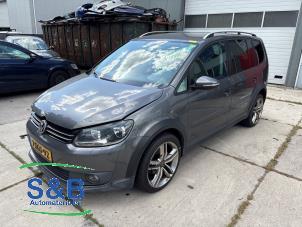 Begagnade Främre stötfångare Volkswagen Touran (1T3) 1.6 TDI 16V Pris € 275,00 Marginaltabell erbjuds av Schaap & Bron