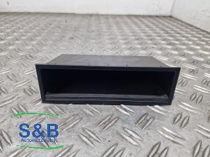 Gebruikte Opbergvak Volkswagen Transporter T4 2.5 TDI Prijs € 10,00 Margeregeling aangeboden door Schaap & Bron