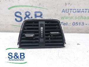 Gebruikte Luchtrooster achter Skoda Octavia (5EAA) 1.6 TDI Greenline 16V Prijs € 20,00 Margeregeling aangeboden door Schaap & Bron