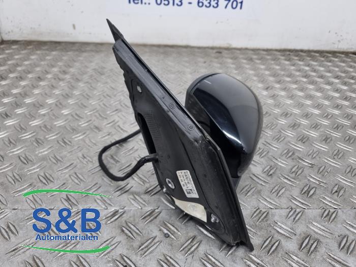 Buitenspiegel links van een Volkswagen Polo V (6R) 1.4 TDI DPF BlueMotion technology 2015