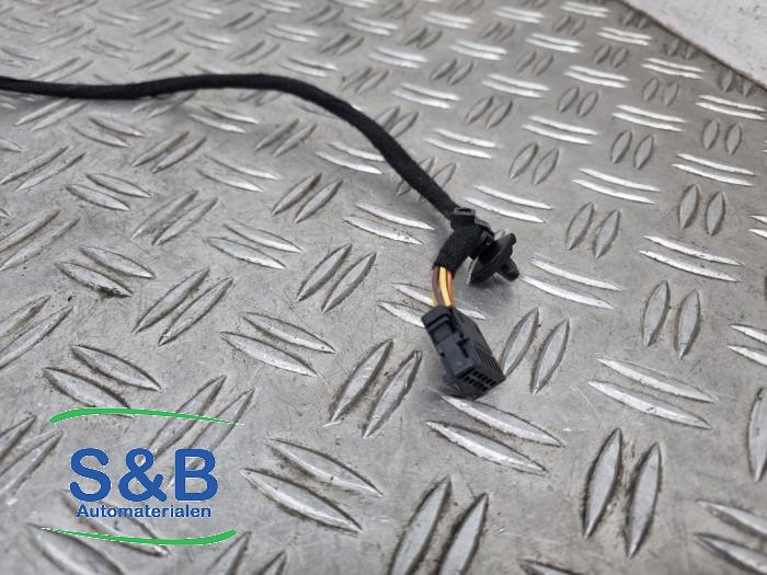 Buitenspiegel links van een Volkswagen Polo V (6R) 1.4 TDI DPF BlueMotion technology 2015