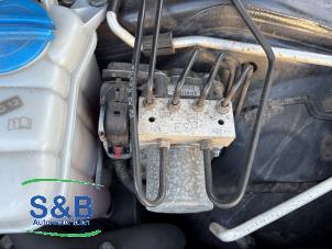 Begagnade ABS-pump Audi A4 Avant (B8) 1.8 TFSI 16V Pris € 140,00 Marginaltabell erbjuds av Schaap & Bron