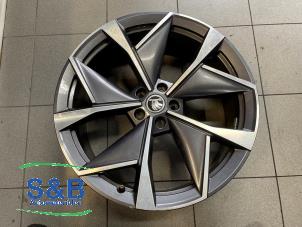 Używane Obrecz Skoda Enyaq iV Coupe RS Cena € 300,00 Procedura marży oferowane przez Schaap & Bron