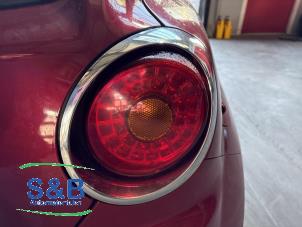 Używane Tylne swiatlo pozycyjne prawe Alfa Romeo MiTo (955) 1.3 JTDm 16V Eco Cena € 50,00 Procedura marży oferowane przez Schaap & Bron
