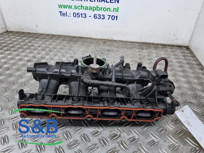 Inlaatspruitstuk van een Volkswagen Passat Variant (365) 1.8 TSI 16V 2011