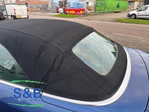 Usados Capota blanda Audi A4 Cabriolet (B6) 2.4 V6 30V Precio € 250,00 Norma de margen ofrecido por Schaap & Bron