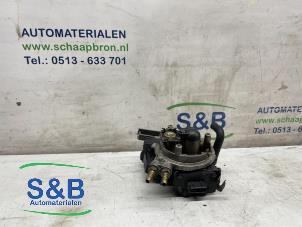 Begagnade Förgasare Volkswagen Golf III (1H1) 1.8 CL,GL Pris € 75,00 Marginaltabell erbjuds av Schaap & Bron