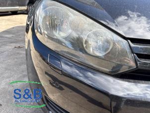 Gebruikte Koplamp rechts Volkswagen Golf VI (5K1) 1.2 TSI BlueMotion Prijs € 145,00 Margeregeling aangeboden door Schaap & Bron