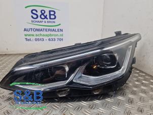 Gebruikte Koplamp links Volkswagen Golf VIII (CD1) 1.5 eTSI 16V Prijs € 795,00 Margeregeling aangeboden door Schaap & Bron