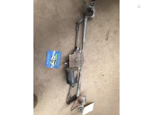 Gebruikte Ruitenwismotor + Mechaniek Mazda 6 Sport (GG14) 1.8i 16V Prijs € 50,00 Margeregeling aangeboden door F. van den Mosselaar autodemontage