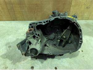 Begagnade Växellåda Renault Clio II Societe (SB) 1.5 dCi 65 Pris € 150,00 Marginaltabell erbjuds av F. van den Mosselaar autodemontage