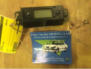 Begagnade Klocka Ford Focus 1 Wagon 1.6 16V Pris € 10,00 Marginaltabell erbjuds av F. van den Mosselaar autodemontage