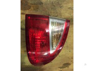 Używane Tylne swiatlo pozycyjne prawe Seat Leon (1M1) 1.6 16V Cena € 25,00 Procedura marży oferowane przez F. van den Mosselaar autodemontage