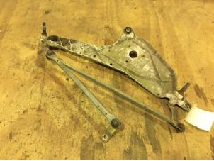 Begagnade Torkarmekanism Renault Laguna II Grandtour (KG) 1.6 16V Pris € 12,50 Marginaltabell erbjuds av F. van den Mosselaar autodemontage